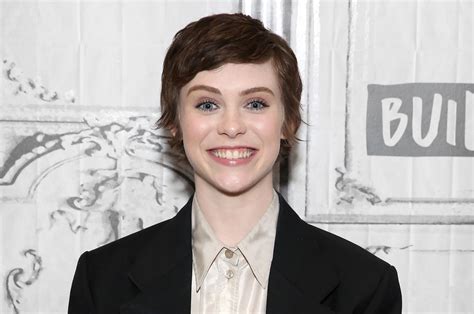 Sophia Lillis : r/sharpobjects